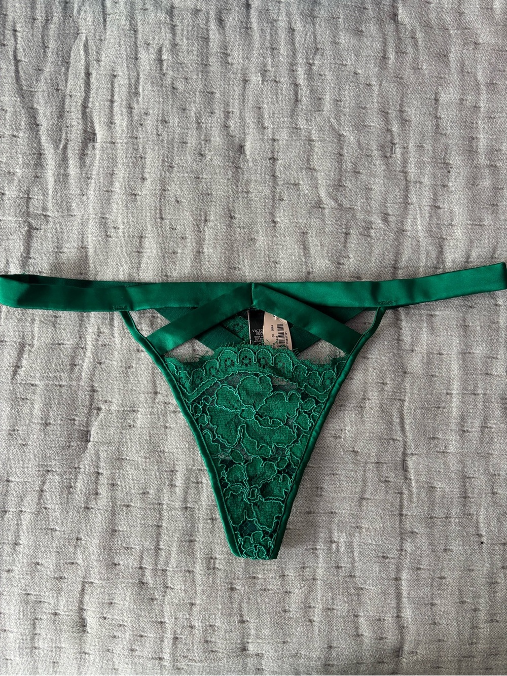 Victorias Secret Fashion Show Green Lace Thong Panty - Large NWT